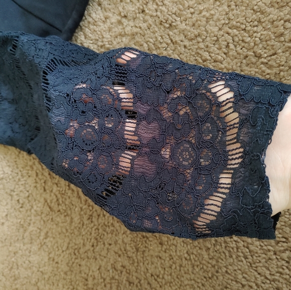 💙 Cute Navy Dress 💙 - Picture 3 of 8